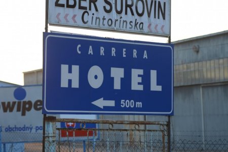 Reklamná firemná tabuľa
